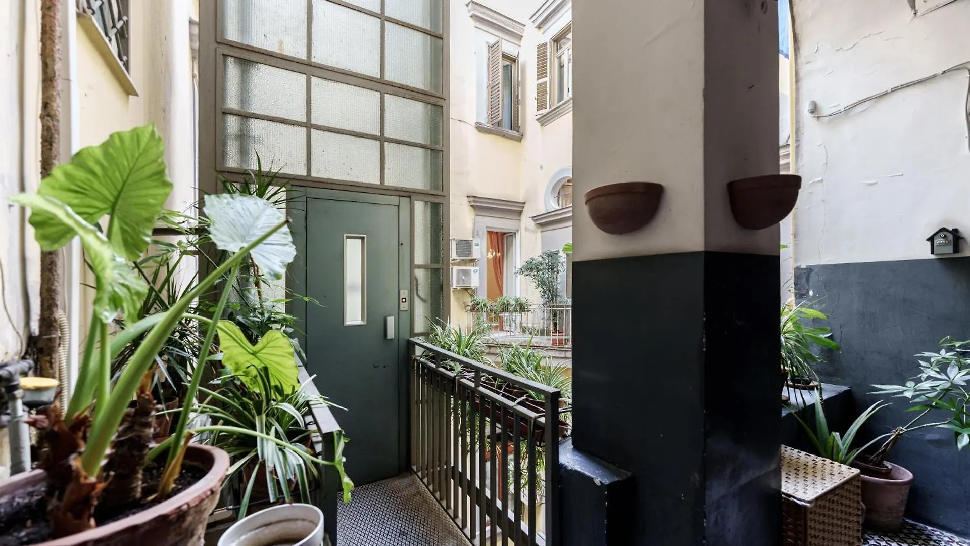 Alfonsina Guest Room Napoli 0*,